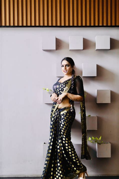 Shemale Escort Kochi, Kerala, India .